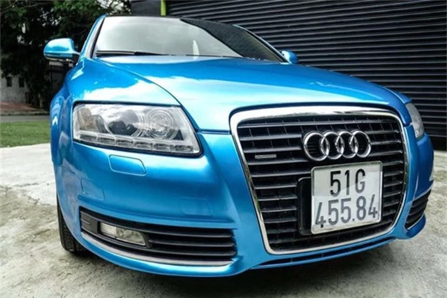 Audi A6.