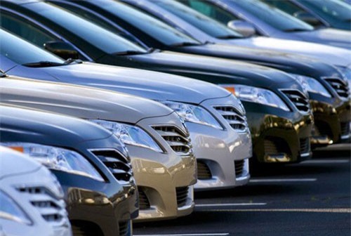 Mánh kiếm lợi của dân buôn ô tô: Móc túi khách 1.000 tỷ đồng