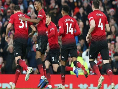 Nhìn lại chiến thắng ấn tượng của Man Utd trước Huddersfield