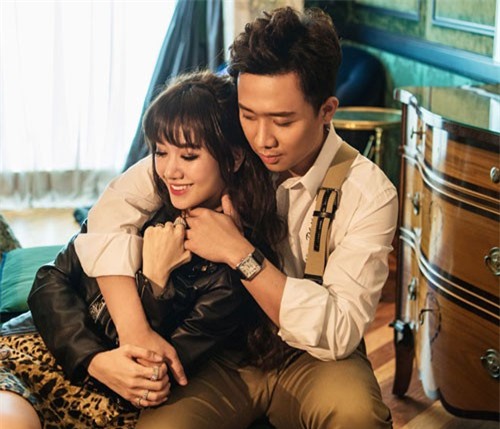 Trấn Thành tặng Hari Won cả "kho báu" tiền tỷ mừng 2 năm ngày cưới