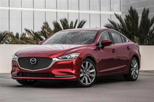 6. Mazda 6 2019 (giá khởi điểm: 21.945 USD).