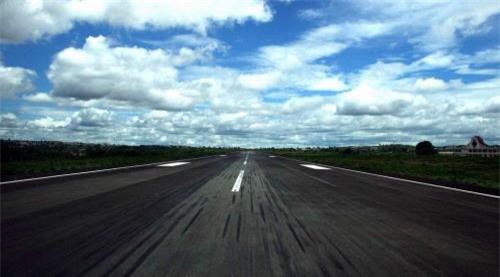 Thủ tướng yêu cầu kiểm tra bảo đảm an toàn hàng không