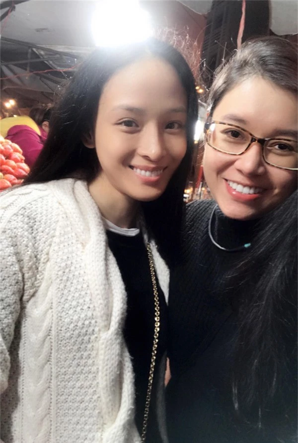 Phương Nga (trái) đi Đà Lạt cùng bạn thân Thùy Dung, mừng sinh nhật thứ 31.