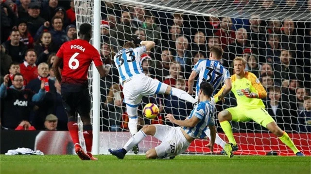 Nhìn lại chiến thắng ấn tượng của Man Utd trước Huddersfield - Ảnh 17.