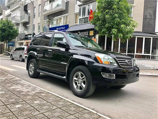 Lexus GX470 đời 2007 bán 1,2 tỷ đồng - Xe sang với giá Toyota Fortuner. Đây có thể coi là chiếc Lexus GX 470 2007 rẻ nhất trên thị trường xe cũ hiện tại. (CHI TIẾT)