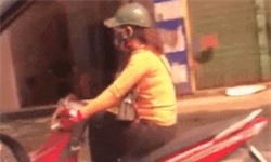 CLIP: 'Phát hoảng' cảnh nữ 'Ninja' bắt chéo hai chân khi lái xe ga