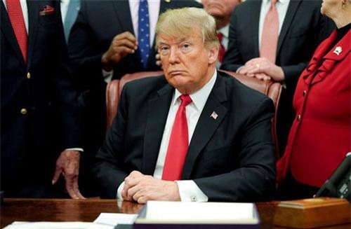 Người Mỹ đổ lỗi cho ông Trump khiến chính phủ đóng cửa