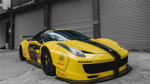 Ferrari 458 Liberty Walk độc nhất Việt Nam thay 'áo mới' đón Tết