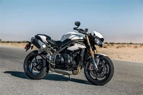 Chi tiết môtô Triumph Street Triple S, giá từ 350 triệu ở Việt Nam. Triumph Street Triple S có giá bán từ 350 triệu đồng tại thị trường Việt Nam. Mẫu naked bike này được trang bị động cơ 3 xi lanh với dung tích 765cc, làm mát bằng dung dịch, sản sinh công suất tối đa 112 mã lực, mô-men xoắn cực đại 73 Nm. Hộp số 6 cấp. (CHI TIẾT)