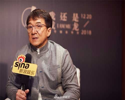 Vì sao Thành Long phơi bày quá khứ trác táng, qua đêm với gái mại dâm?