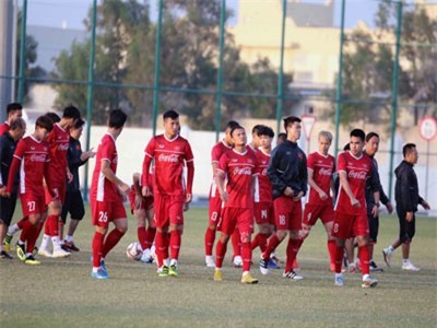 Trọng Hoàng chạy đua với thời gian trước thềm Asian Cup 2019