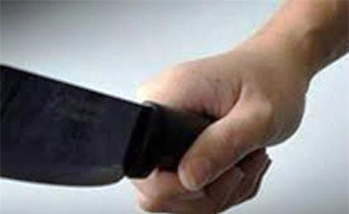 Nghệ An: Em chồng vác dao chém chị dâu và cháu ruột 