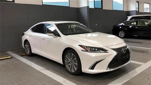 Thị trường ôtô Việt Nam dồn dập đón xe mới