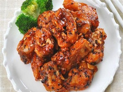 Học người Hàn làm món cá chiên xốt mặn ngọt ngon cơm hết ý