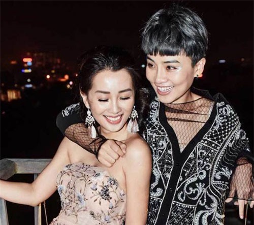 2 nữ MC VTV xinh đẹp, gợi cảm vướng nghi vấn yêu nhau đã 5 năm...