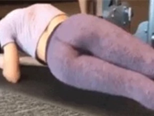 CLIP: 3 động tác giúp bạn sở hữu thân hình 'vạn người mê'