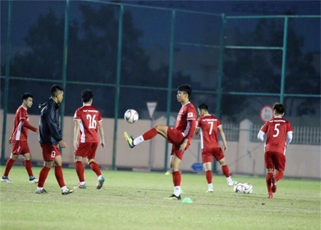 Đội tuyển Việt Nam tăng khối lượng tập luyện tại Qatar - Ảnh 11.