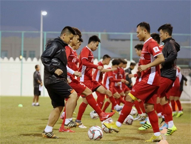 Đội tuyển Việt Nam tăng khối lượng tập luyện tại Qatar - Ảnh 15.
