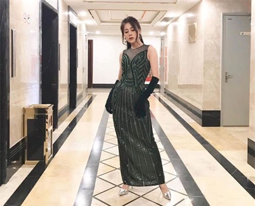 'Quỳnh búp bê' sống một mình trong căn hộ sang trọng như khách sạn