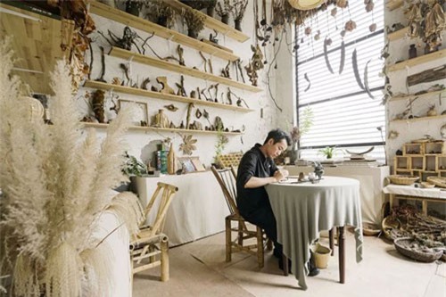 Cuộc sống thần tiên của chàng trai độc thân trong căn biệt thự cổ rộng 300m² ở vùng quê yên bình