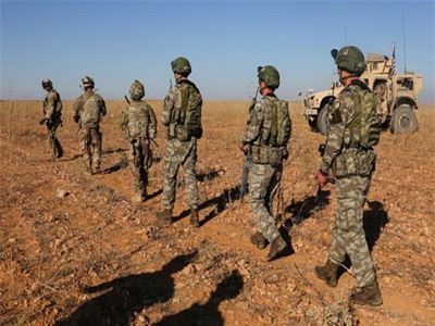 Mỹ rút khỏi căn cứ đầu tiên ở Syria