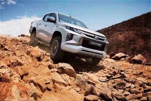 Mitsubishi Triton mới có gì cạnh tranh Ford Ranger tại Việt Nam?. Mẫu bán tải Nhật thiết kế cá tính hơn, giá rẻ hơn dù lượng công nghệ ít hơn đối thủ Mỹ. (CHI TIẾT)