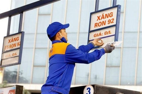 BẢN TIN TÀI CHÍNH - KINH DOANH: Xăng không tăng giá, ngành thuế làm việc cả ngày nghỉ Tết