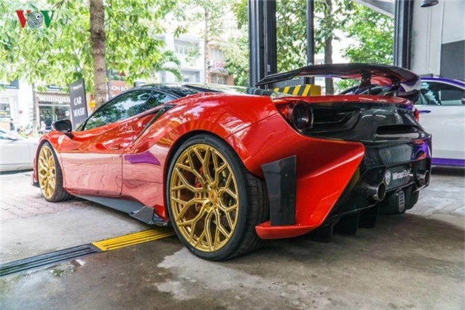 can canh ferrari 488 gtb do mansory tai viet nam hinh 4