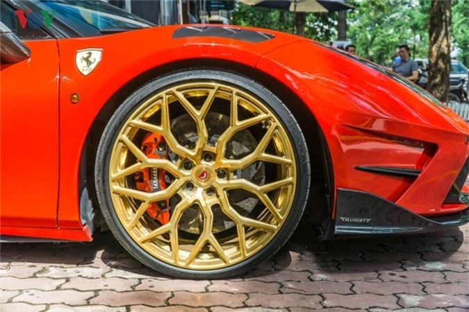 can canh ferrari 488 gtb do mansory tai viet nam hinh 7