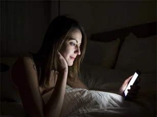 Ứng dụng giúp bảo vệ sức khỏe đôi mắt khi sử dụng smartphone vào ban đêm