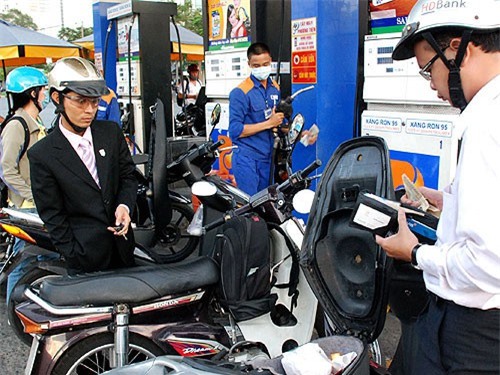 Ngày mai (1/1), không tăng giá xăng dầu dù đúng kỳ điều chỉnh