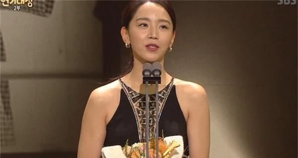 Kết quả trao giải hai đài danh giá xứ Hàn KBS và SBS Drama Awards 2018: Chán chả buồn nói! - Ảnh 5.