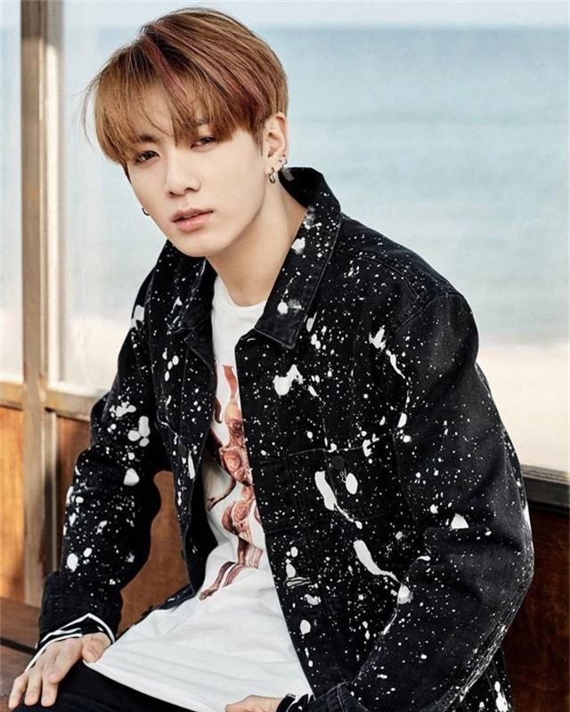 Nam ca sĩ Jungkook của nhóm nhạc Hàn Quốc BTS đứng thứ 2.