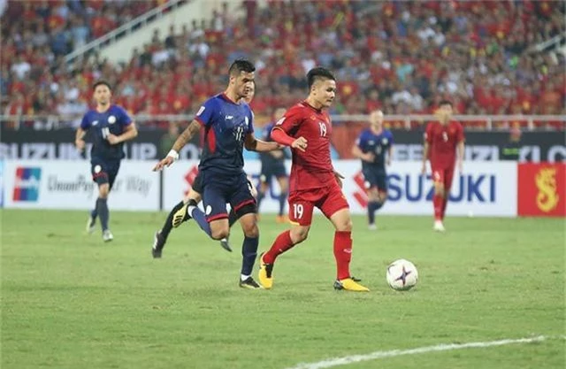 Ngôi sao số 1 của bóng đá Việt Nam hiện tại Nguyễn Quang Hải là cầu thủ thuận chân trái (ảnh: Huyền Trang)