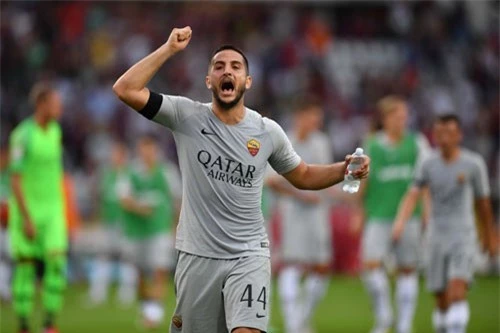 Kostas Manolas. Kostas Manolas.