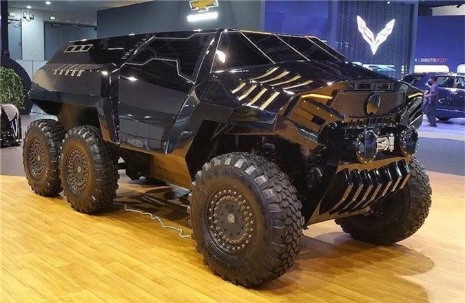 Ngắm 7 xế khủng 6 bánh 6x6 xuất hiện ấn tượng năm 2018. Các hãng độ táo bạo đã giúp cho thế giới xe 6 bánh 3 cầu 6x6 độc đáo ngày càng phong phú hấp dẫn hơn, đáp ứng thú chơi xe hàng độc của những người giàu có. (CHI TIẾT) Ngắm 7 xế khủng 6 bánh 6x6 xuất hiện ấn tượng năm 2018. Các hãng độ táo bạo đã giúp cho thế giới xe 6 bánh 3 cầu 6x6 độc đáo ngày càng phong phú hấp dẫn hơn, đáp ứng thú chơi xe hàng độc của những người giàu có. (CHI TIẾT)