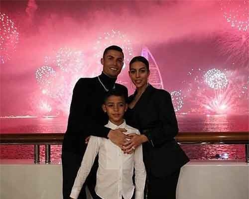 Ronaldo lần đầu lên tiếng về cáo buộc hiếp dâm