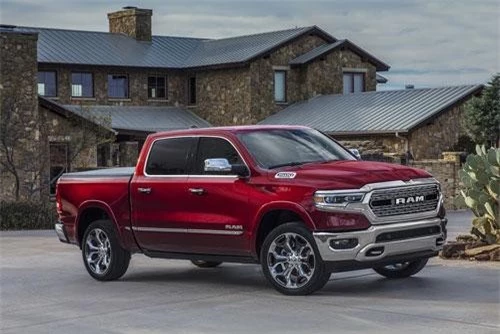 12. Xe bán tải cỡ lớn: RAM 3500.