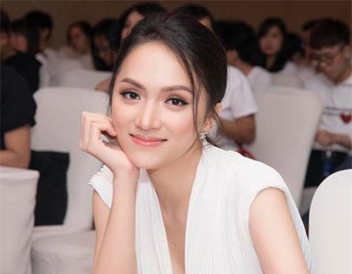 Hương Giang chia sẻ về 1 năm đương nhiệm Hoa hậu Quốc tế