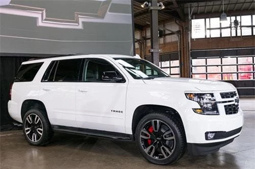 9. SUV cỡ lớn: Chevrolet Tahoe.