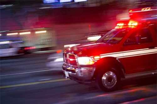 Người đàn ông cố tình lao xe vào đám đông ở Đức, 4 người bị thương