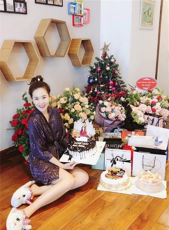 MC Mai Ngọc đón sinh nhật tuổi 28 đầy ý nghĩa đáng nhớ, trùng với ngày cuối cùng dẫn bản tin thời tiết - Ảnh 1. MC Mai Ngọc đón sinh nhật tuổi 28 đầy ý nghĩa đáng nhớ, trùng với ngày cuối cùng dẫn bản tin thời tiết - Ảnh 1.