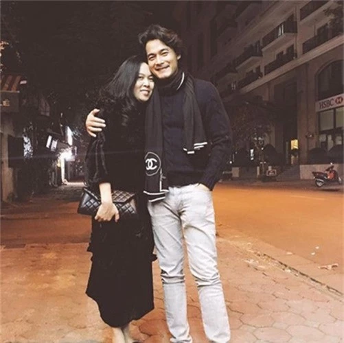 Những sao nam showbiz Việt “quên mình” lấy vợ đại gia hơn tuổi - Hình 6 Nhung sao nam showbiz Viet “quen minh” lay vo dai gia hon tuoi-Hinh-6