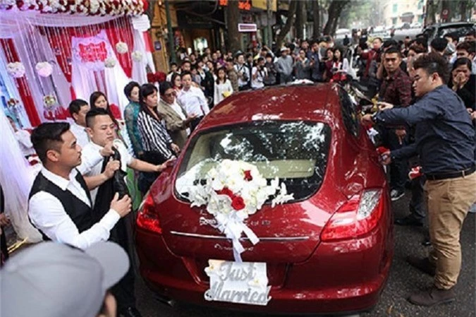 Sưu tập siêu xe, xe sang: Đẳng cấp của Sao Việt