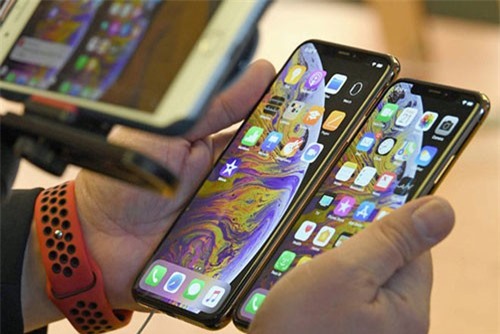 BẢN TIN TÀI CHÍNH - KINH DOANH: iPhone X giảm giá 'kịch sàn', giá vàng có thể tăng tới 53 triệu/lượng