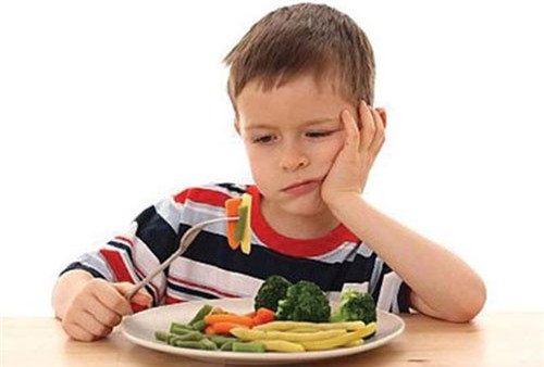 Cách nào giúp trẻ thích ăn rau?