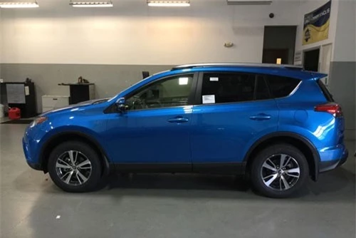 Toyota RAV4.