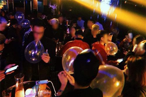Bóng cười, shisha: Giới trẻ thản nhiên sử dụng dù đã bị cấm 