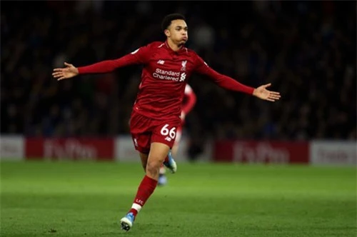 Hậu vệ phải: Trent Alexander-Arnold (Liverpool).