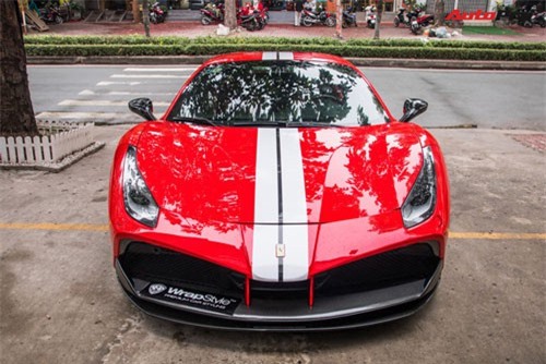 Ferrari 488 SVR độc nhất Việt Nam tân trang như bản khủng Pista